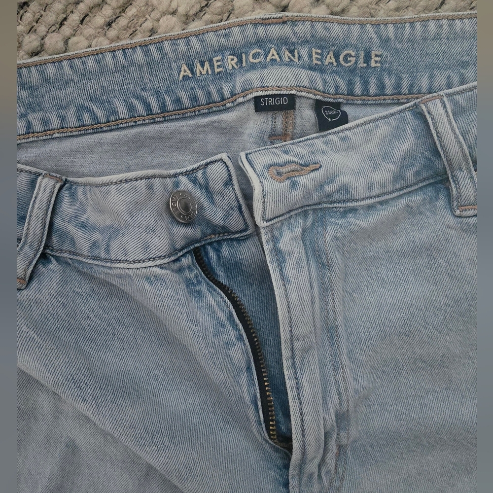 American Eagle Outfitters Light Wash Wide-Leg Jeans, 14 Petite - Picture 4 of 8
